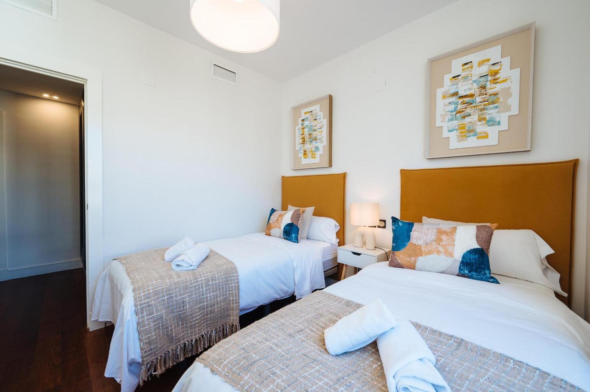 San Bernardo Home Free Parking Севілья Екстер'єр фото